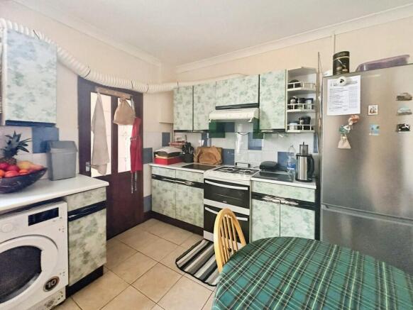 2df3b5d0-Kitchen ...