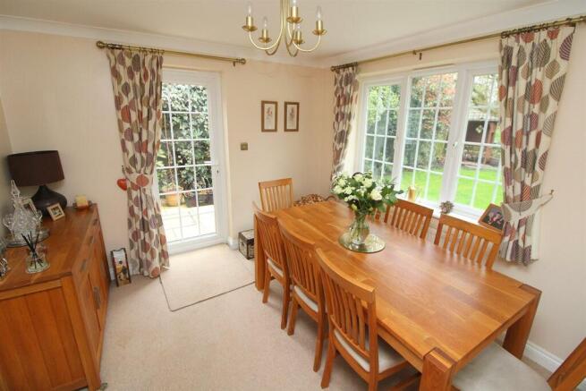 Dining Room.JPG