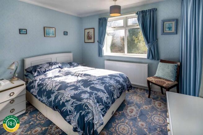 3 bed Semi-Detached for sale Image 11