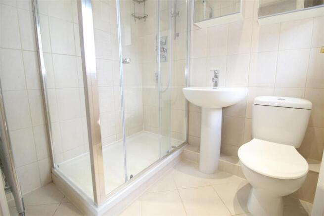 En-Suite Shower Room / WC
