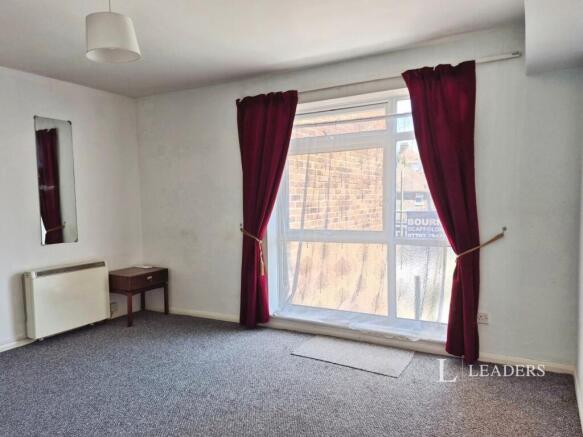 Studio Room