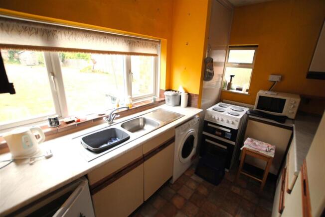 124 st margarets ave kitchen.JPG