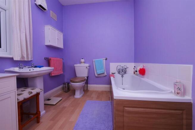 2 bed Terraced for sale Image 10