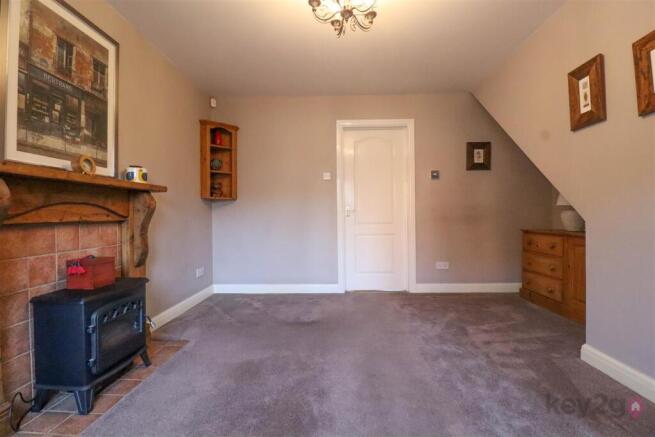 2 bed Semi-Detached for sale Image 4