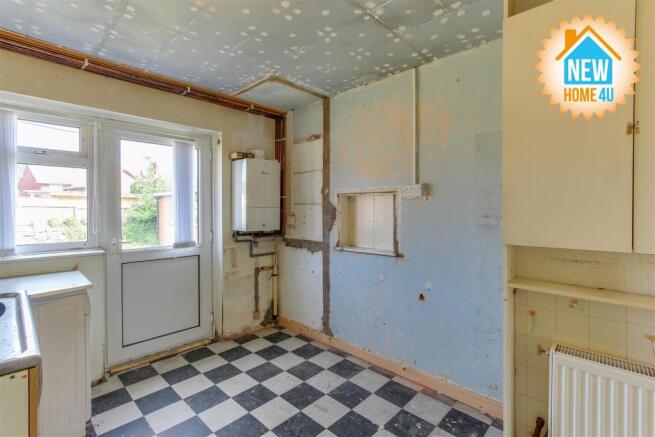 KITCHEN: