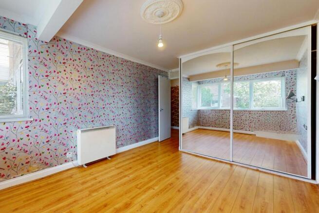 24 Winston Close, Romford, Essex, RM7 8LL