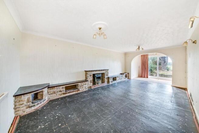 OPEN PLAN LIVING/DINING