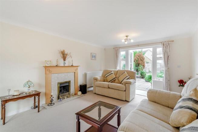 8520324-interior01.jpg