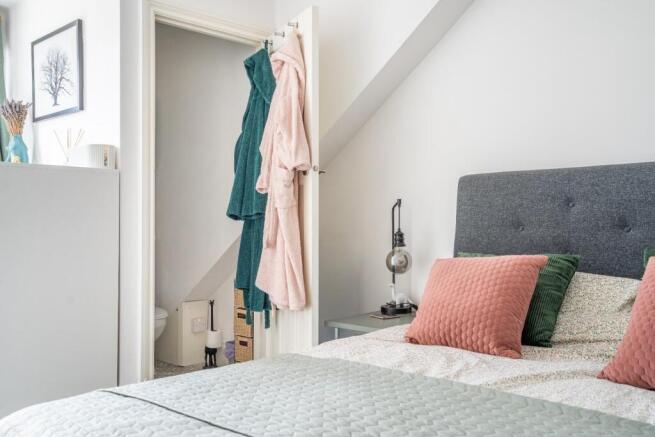 3 bed Terraced for sale Image 6