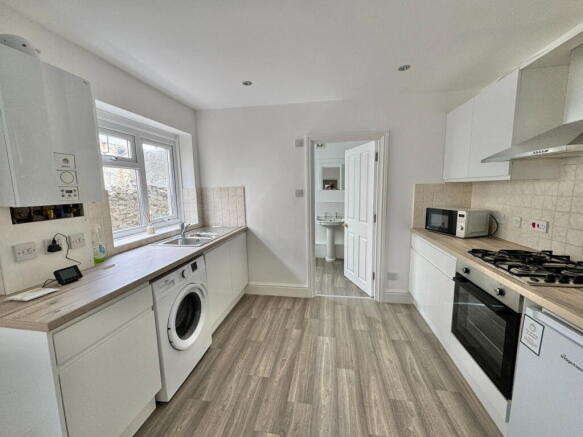 Hill Crest, Mannamead, Plymouth, PL3 4RW photo 4