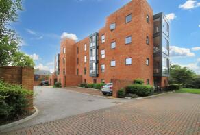 Flat 13, 21, Dyson Drive, Uxbridge UB10 0GL