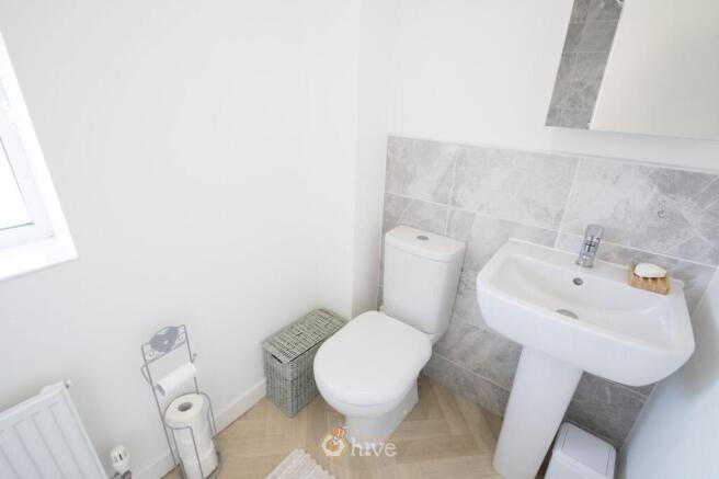4 bed Detached for sale Image 12