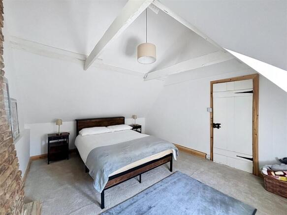 2 bed Detached for sale Image 12