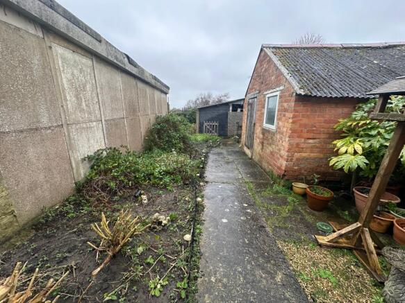 Rear Garden Top
