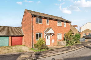 25, Buckingham Road, Chippenham SN15 3TE
