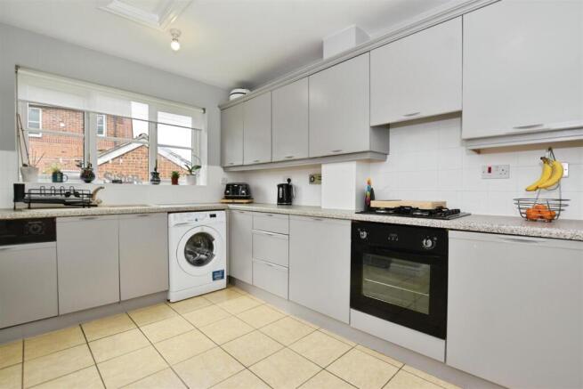 c3a9e790-kit 20close.JPG