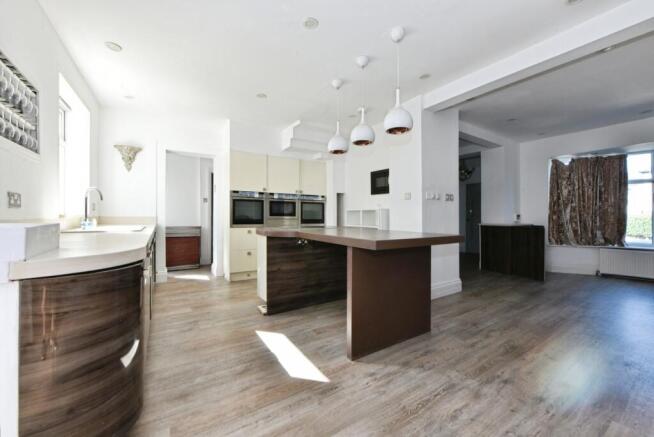 Lounge/Kitchen