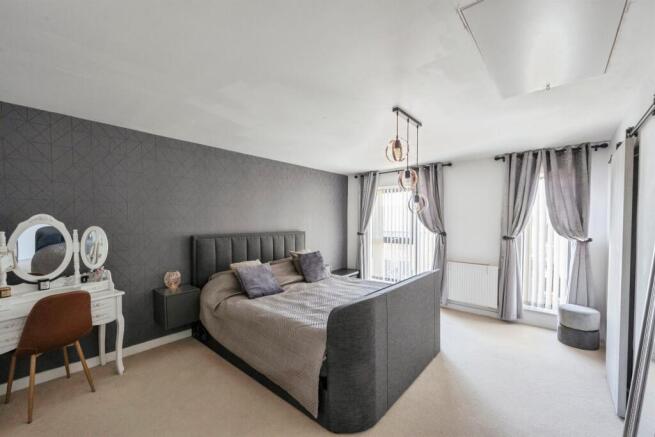 3 bed Terraced for sale Image 12