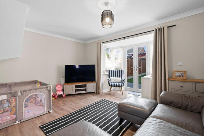 4 bed Semi-Detached for sale Image 9
