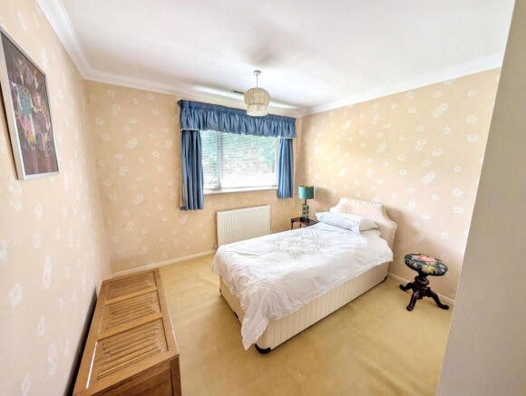 4 bed Detached for sale Image 12