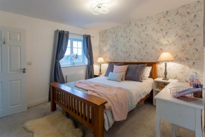 Bed 1 Upperfield.jpg