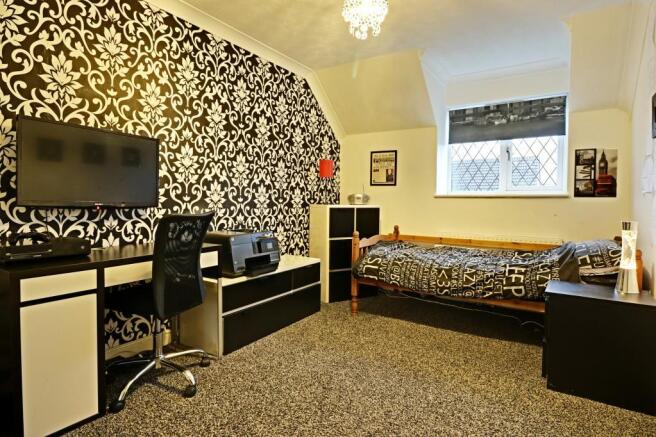 Bedroom 2 (Double)