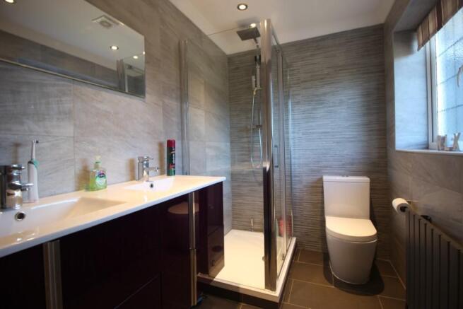 En Suite to Master 