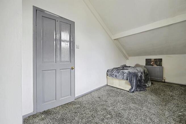 3 bed Semi-Detached for sale Image 11