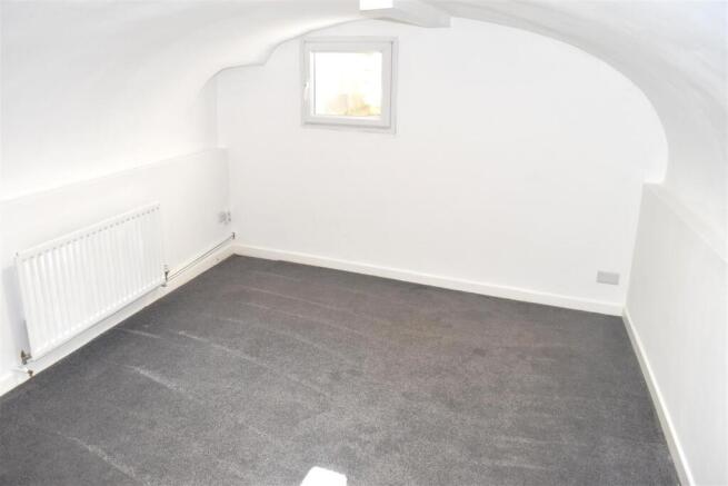 2 bed Terraced for sale Image 4