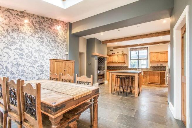 Kicthen / Dining Room