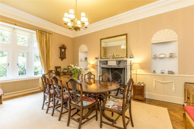 4 bed Semi-Detached for sale Image 9
