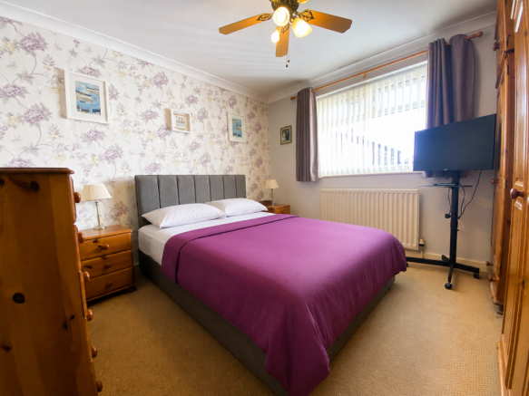 2 bed Semi-Detached Bungalow for sale Image 5