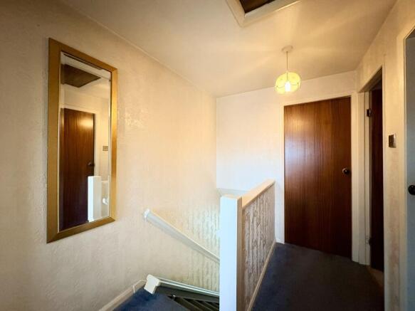3 bed Terraced for sale Image 9