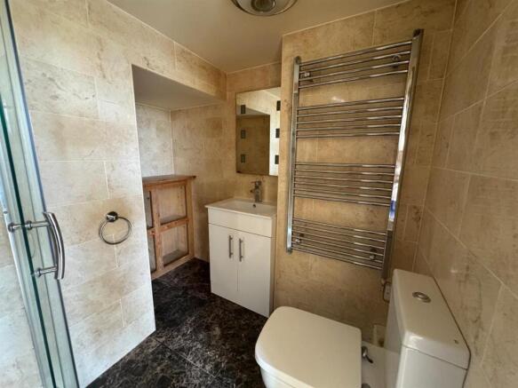 1 bed Apartment to rent Image 9
