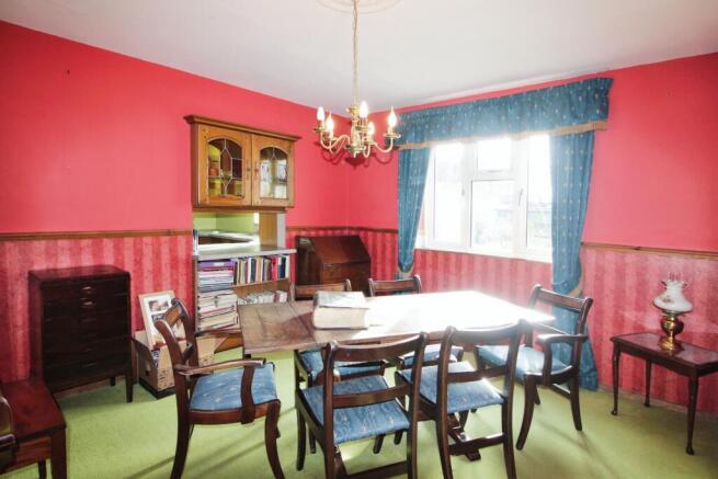 Dining room,..JPG
