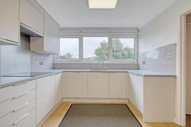 KITCHEN 2.jpg