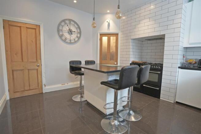 2 bed Terraced for sale Image 7