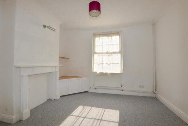 Living Room 1.jpg