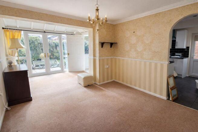 22 Maple Close, Shifnal. TF11 8HA photo 5