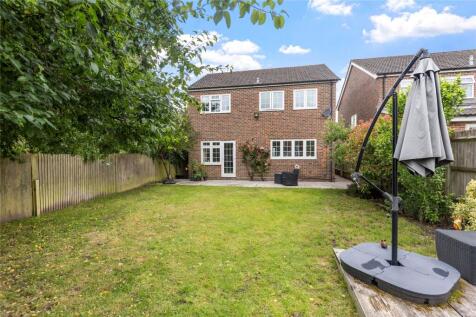 Pretoria Avenue, Midhurst, GU29