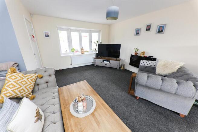 3 bed Detached for sale Image 4