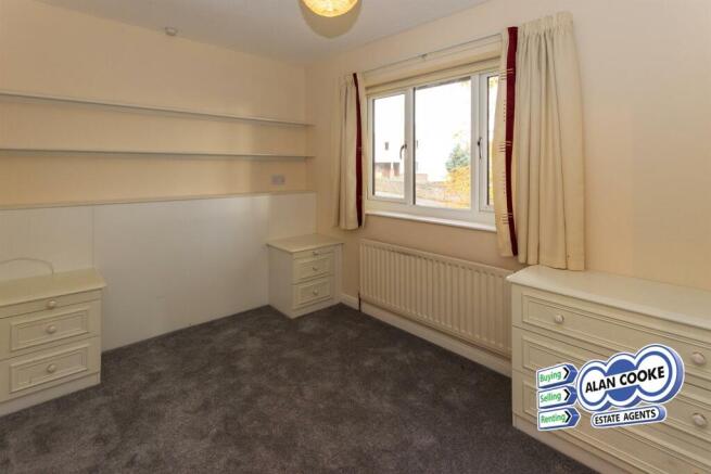 2 bed Retirement Property for sale Image 9