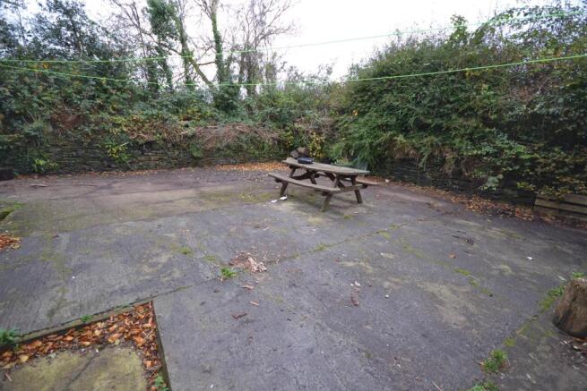 REAR COURTYARD