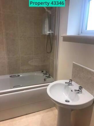 1 bed Ground Flat to rent Image 4