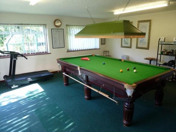 snooker room