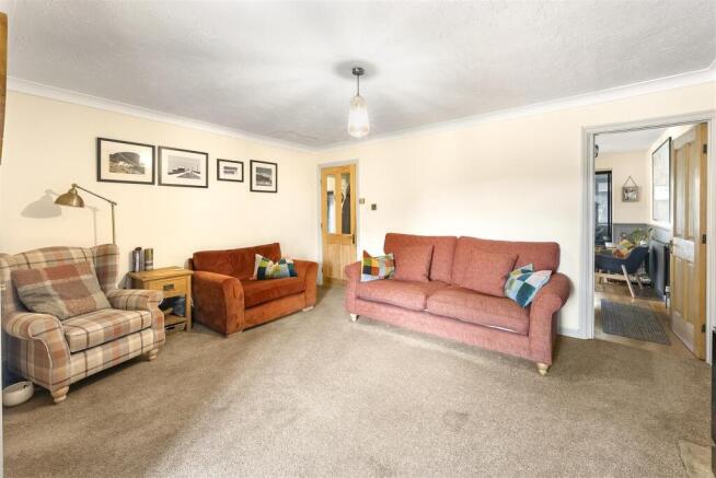 3 bed Detached for sale Image 7