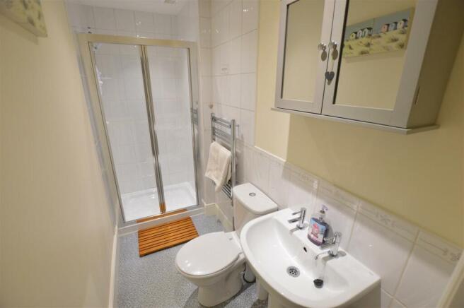 2 bed Cottage for sale Image 11
