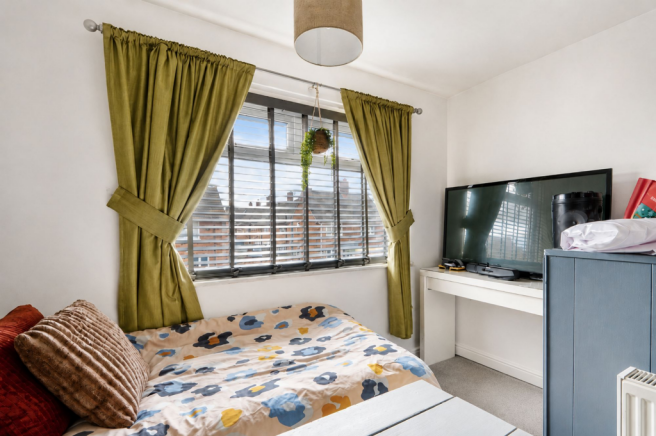 3 bed Terraced for sale Image 12