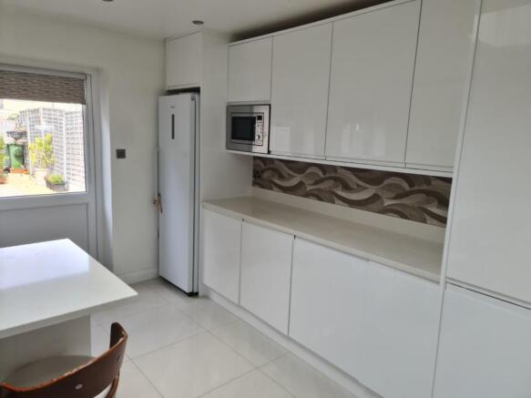 9180ef59-2ce6-4a62-8986-a3657d277f6c 2.jpg