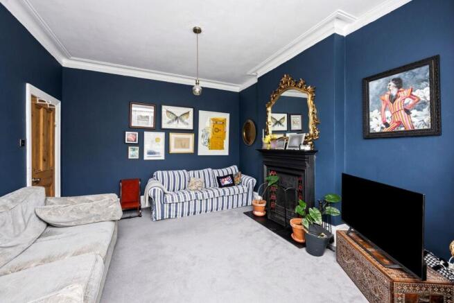 Hangleton Road 6 LOUNGE 2.jpeg